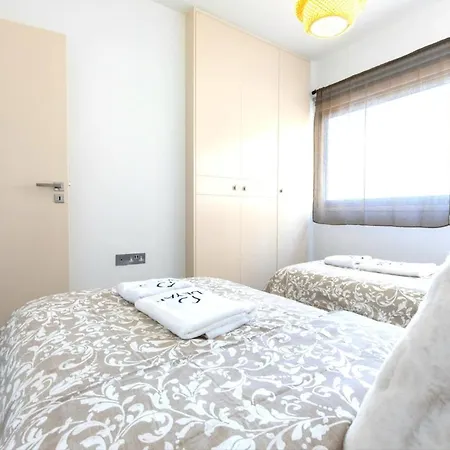 Sea View With Pool - Relax By The Coast Apartamento