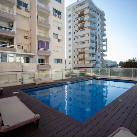 شقة Sea View With Pool - Relax By The Coast